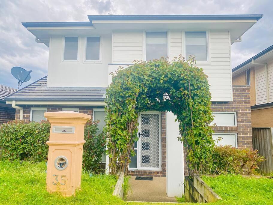 Kellyville 5Br Near Park And Shopping Mall Kültér fotó