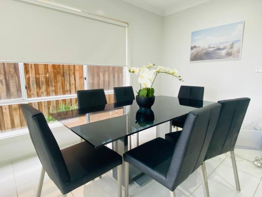 Kellyville 5Br Near Park And Shopping Mall Kültér fotó